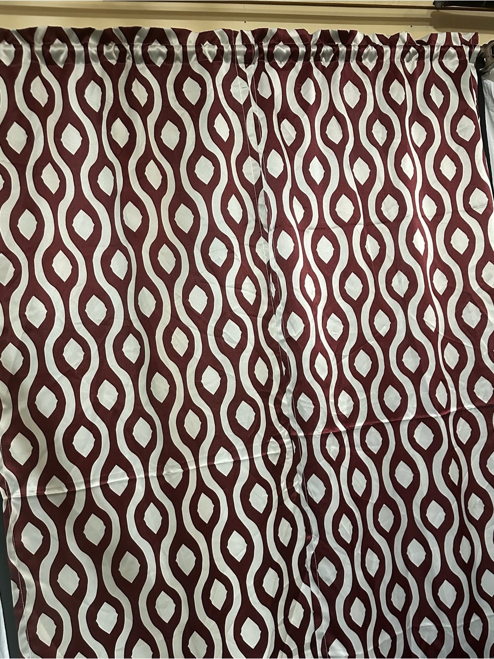 7 Sets of Maroon and Beige Geometric Curtain Panels - Picture 5 of 5